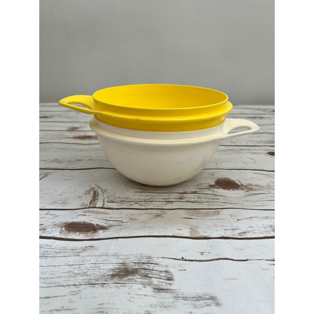Vintage Tupperware‎ Mixing Bowls Cream 6 Set of 2